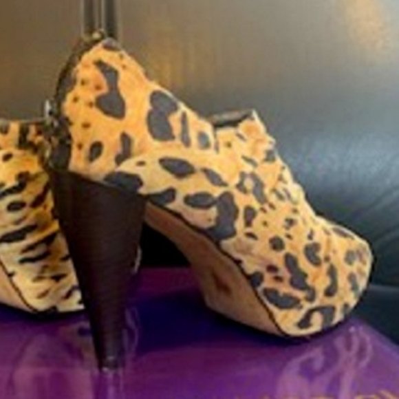 Libby Edelman Leather/Suede Pleated Leopard Print Heel Peep Toe Booties Shoes 7M - Picture 5 of 6